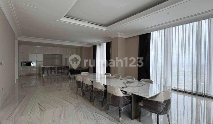 Apartemen The Residences At St. Regis Jakarta, Dekat Akses MRT