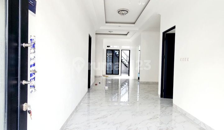 DI JUAL Rumah SIAP HUNI  Bagus SHM BSD Kencana Loka, Tangerang 2