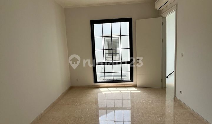 di jual Rumah mewah ada lift Semi Furnished winona Alam Sutera, Tangerang 2
