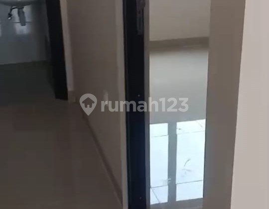 For sale, suitable for business or office, Villa Melati Mas, South Tangerang. 2