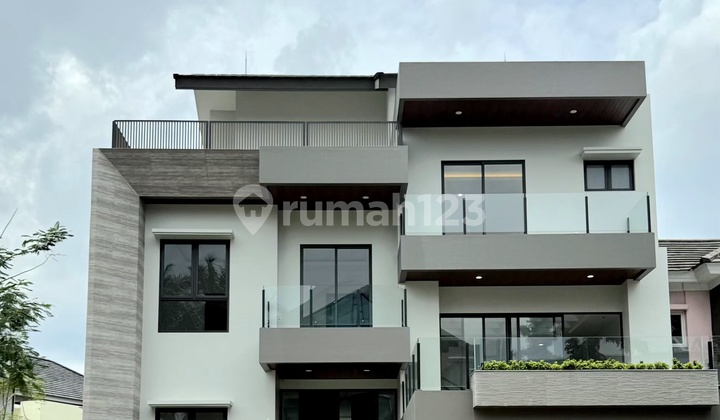 Dijual Rumah Premium di Hook Boulevard di BSD Delatinos