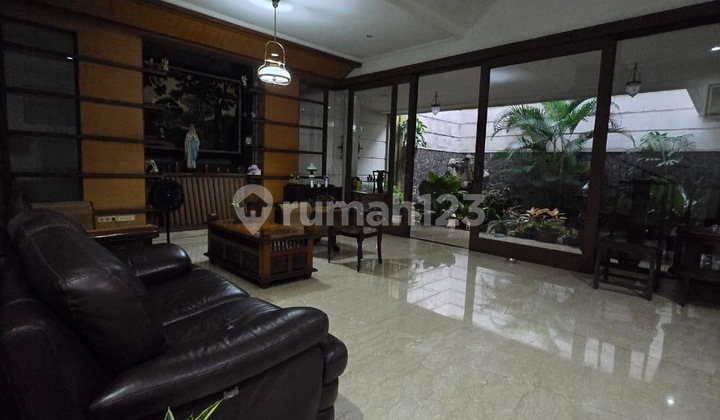 dijual Rumah etnik modern BSD Puspita Loka, Tangerang 2