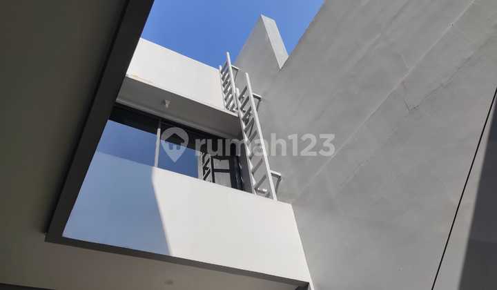 Jual Rumah Baru Modern Strategis di Regol Bandung Tengah Kota