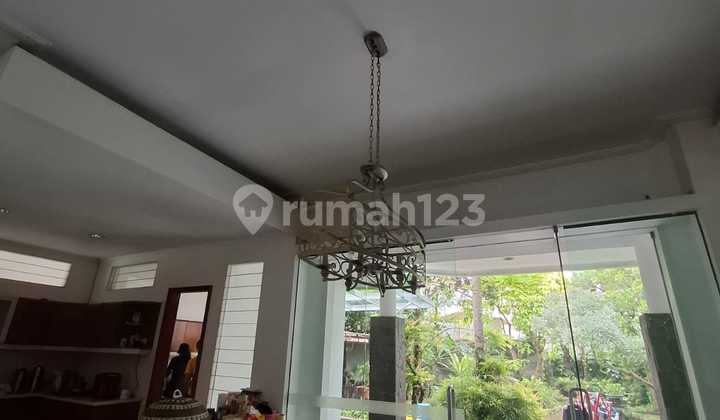 Spacious Comfortable House for Rent in the Elite Hegarmanah Area, North Bandung Spacious Comfortable House for Rent in the Elite Hegarmanah Area, North Bandung