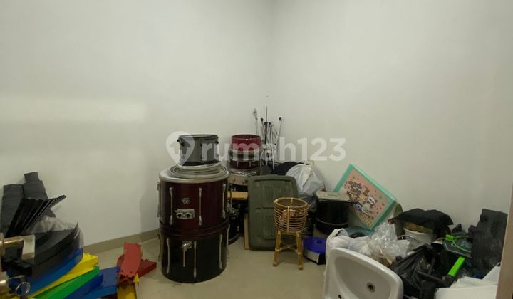 Sell Cheap House in Singgasana Pradana Cluster Bandung 2