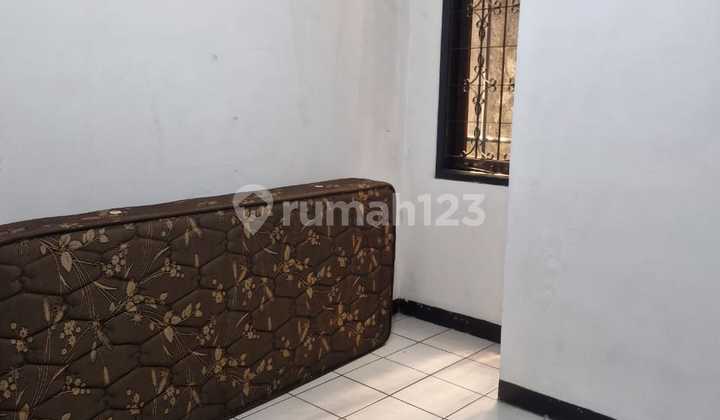 Sewa Rumah Siap Huni 2 Lantai di Sayap Surya Sumantri Bandung 2