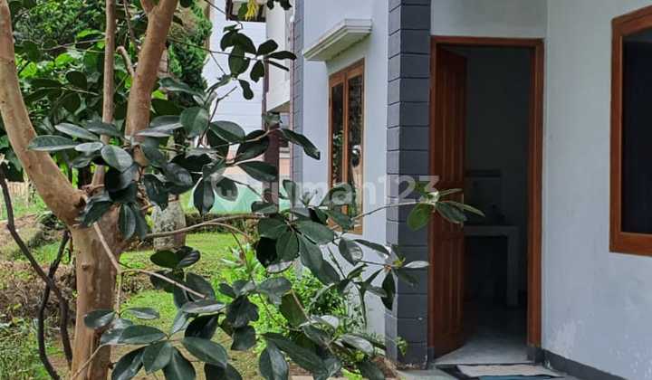 Jual Rumah 2 Lantai di Komplek Villa Istana Bunga Lembang Bandung