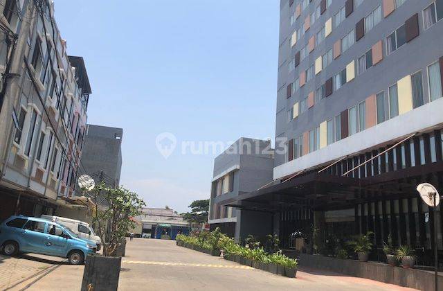 Ruko Siap Pakai, Depan Hotel Swissbel Inn, Di Kawasan Bandara Soetta Jalan Benda Tangerang 2