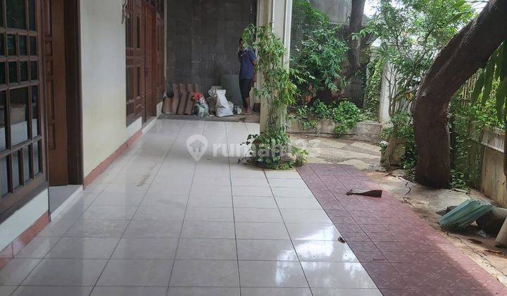 Jual Cepat Rumah Hoek Depan Jalan 3 Mobil, Lt 306m2, Tomang, Jakarta Barat 2