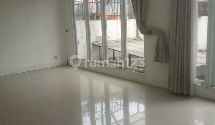 Rumah Di Gelong Baru 2