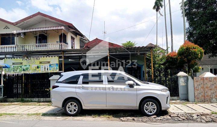 Rumah berada di jalan besar, sangat cocok utk rumah kost2-an 2