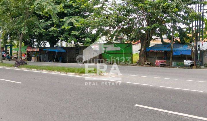 Lokasi komersial, lokasi cocok dibangun Pertokoan dgn lebar 50m panjang 30m. bisa bangun 12 pintu Ruko 2