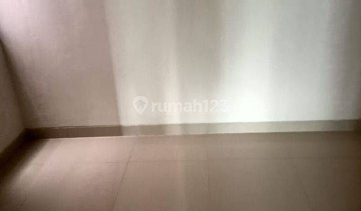 J Dijual Rumah Riviera Karang Tengah Dekat Dengan Metland  2