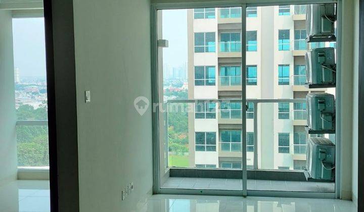 P 8.24 Disewa Apartemen 3BR Semi Furnish Green Sedayu Cengkareng 1