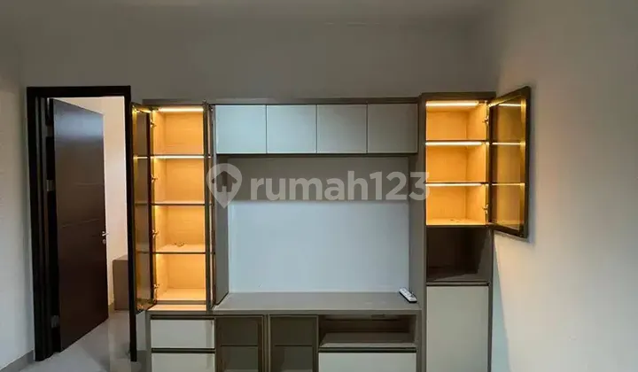 For Rent: 13 Green Royal Fully Furnished, Nice and Tidy 2nd Floor For Rent: 13 Green Royal Fully Furnished, Nice and Tidy 2nd Floor