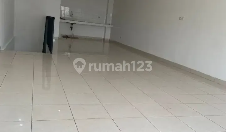 For Rent, a 15-Shop House at Paramount Modern Market, Gading Serpong