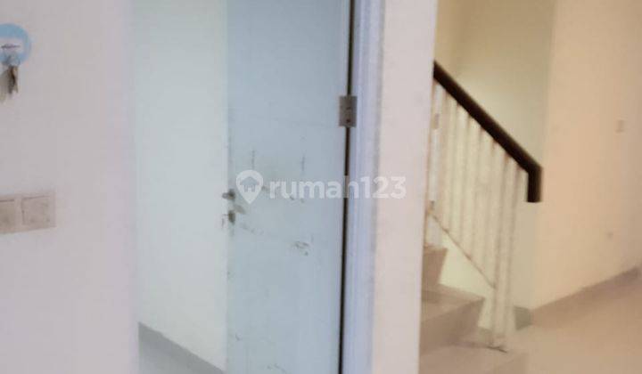Disewakan Rumah Amerika Green Lake City  2