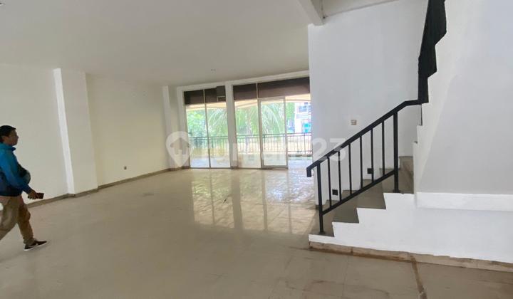 An 30 Dijual 2 Ruko Gandeng Food City Green Lake City