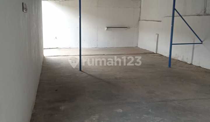P LK Warehouse for Rent, 90 m2 Area in Palmerah, Minimum 2 Years.