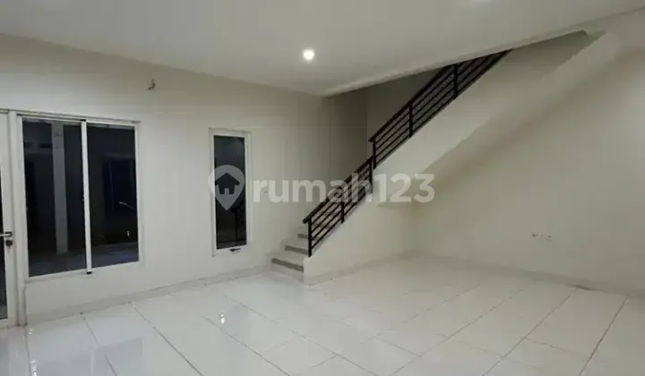 An 14 Dijual Cepat Rumah Starling, Summarecon Serpong