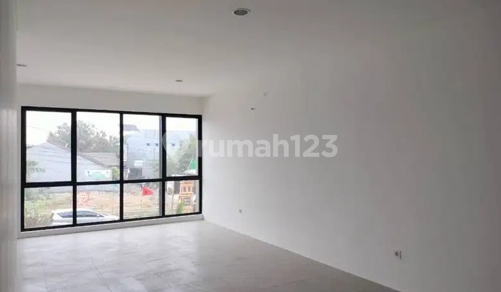 An 18 Disewakan Ruko 3 Lantai - Lippo Karawaci