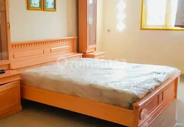 For Rent: 5 Shop Houses!!! 3 Floors in Cengkareng 2