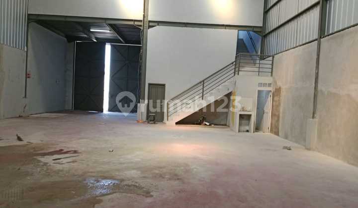 For Rent: 30 Warehouses!!! in Teluk Naga, Size 300M