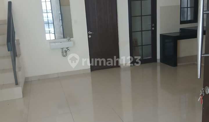 An 22 Disewa Rumah Green Village Cipondoh, Tangerang An 22 Disewa Rumah Green Village Cipondoh, Tangerang