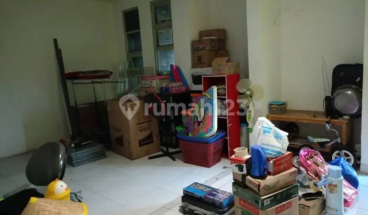 An 22 di Sewakan Rumah Uas Semi Furnish dan Strategis di Gondrong 2