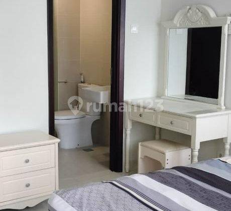 P Fl Disewakan Murah Apartemen 3 BR Full Furnish Puri Mansion 2