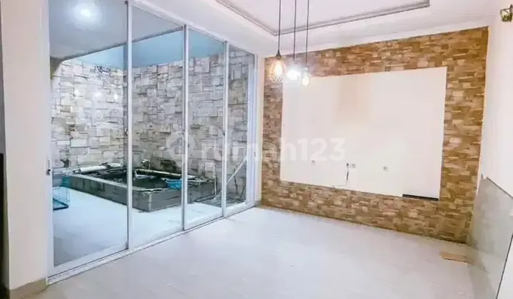 An 29 Dijual Rumah di Green Lake City Amerika Latin Dekat Danau. 2