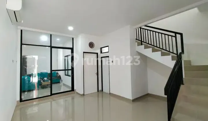 For Sale: J House in Cipondoh, Magnolia Cluster, near Green Lake City For Sale: J House in Cipondoh, Magnolia Cluster, near Green Lake City