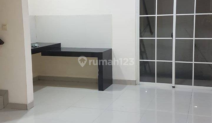 P Jlt Disewakan Rumah 6x15 Cluster West Europe Green Lake City 1