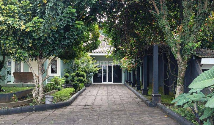 Rumah asri terawat strategis dekat griya setiabudi bandung utara 1