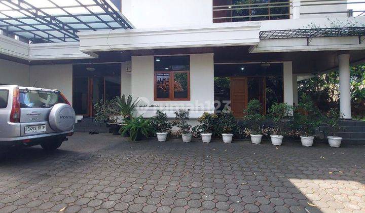 Rumah Luas Mewah Ciumbuleuit Bandung Utara 2