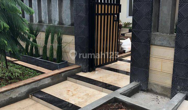 Dijual Rumah Asri Lengkap Dengan Taman Kayu Putih Jakarta Tiimur 2