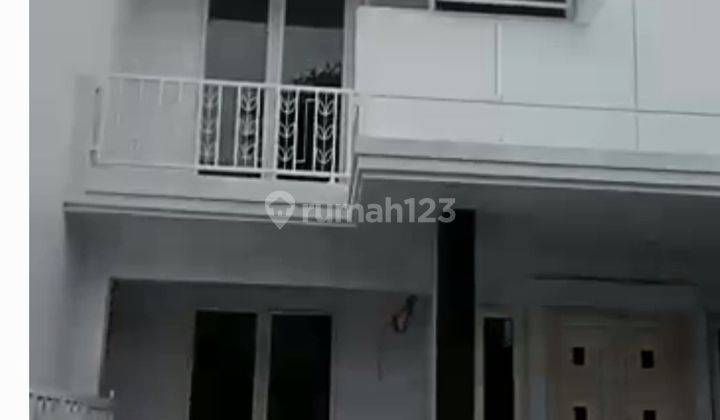 Dijual rumah baru Pondok kelapa Jakarta timur 1