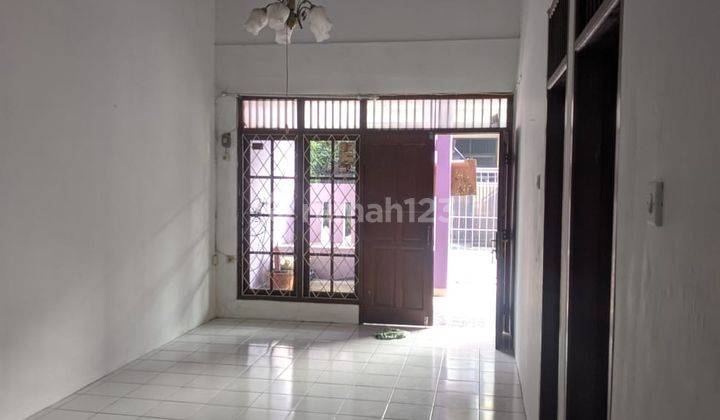 Disewa rumah siap huni pondok bambu Jakarta timur 1