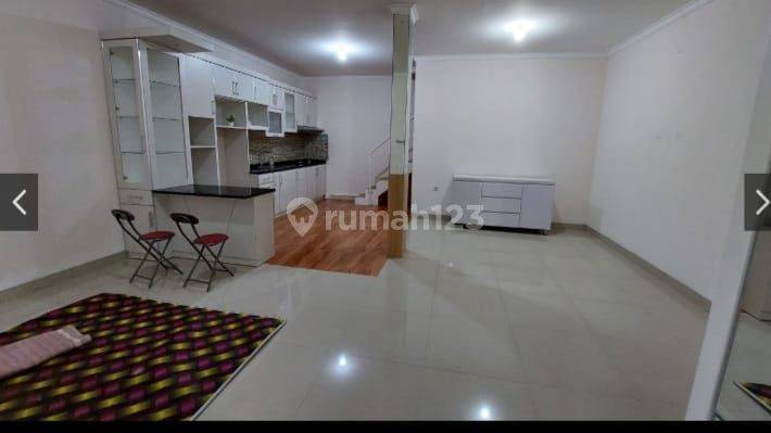 Dijual rumah pondok bambu Jakarta timur 2