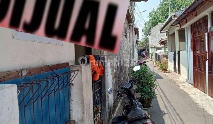 Rumah Dijual Hitung Tanah Perumnas klender Jakarta timur 1