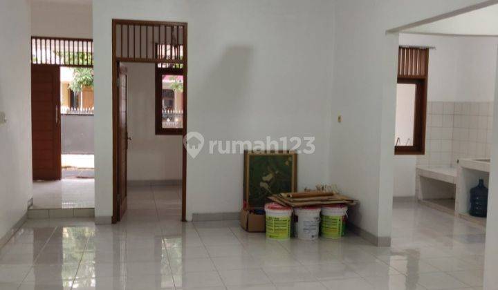 DISEWA RUMAH siap huni Pondok kopi Jakarta Timur 2