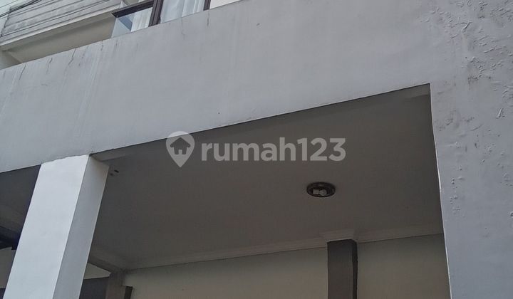 Dijual rumah bangunan moderen Duren sawit Jakarta timur