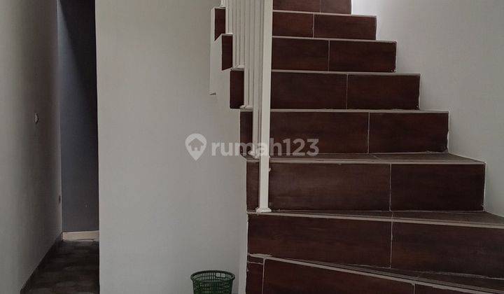 Disewa Rumah Semi Furmish Duren Sawit Jakarta Timur 2