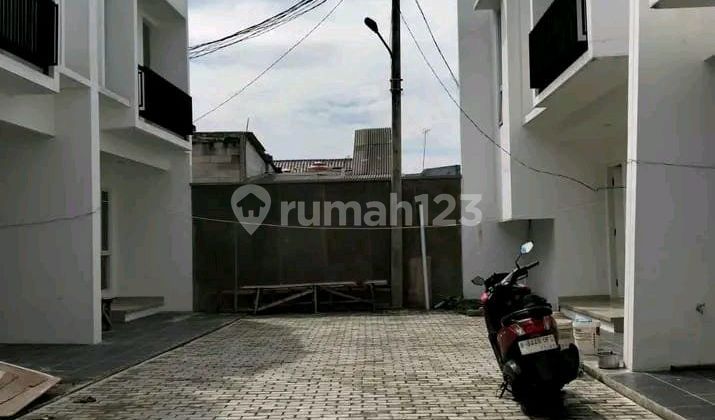 For Sale New House Jatiwaringin South Bekasi 2
