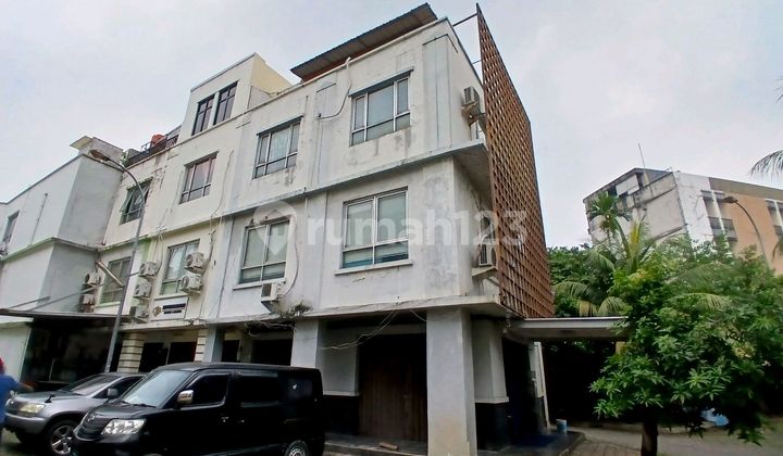 Quick Sale Ready-to-Occupy Shop House Matraman East Jakarta Unfurnished Quick Sale Ready-to-Occupy Shop House Matraman East Jakarta Unfurnished
