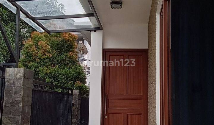 Disewa Rumah Semi Furmish Duren Sawit Jakarta Timur 1