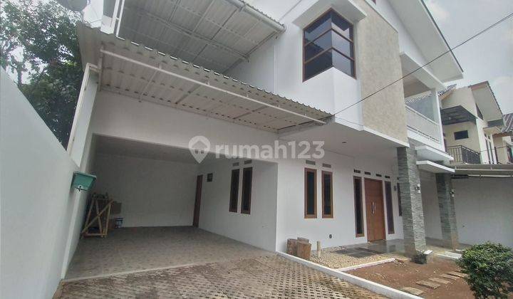 Disewa Rumah Carport Luas Pondok Kelapa Jakarta Timur 1