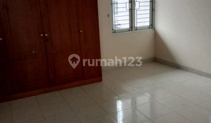 Disewa Rumah Carpor .bisa 3 Mobil Duren Sawit Jakarta Timur 2
