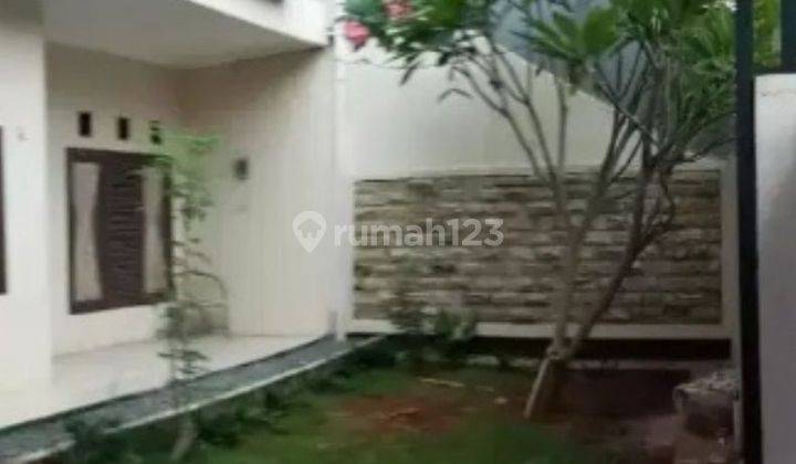 Disewa Rumah Semi Furnish Duren Sawit Jakarta Timur 1