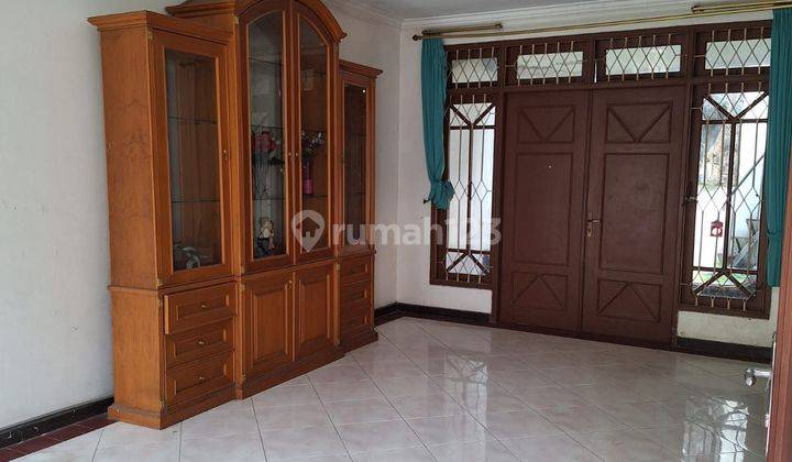 Dijual Rumah Dekat Kolam Renang Pondok Kelapa Jakarta Timur 2